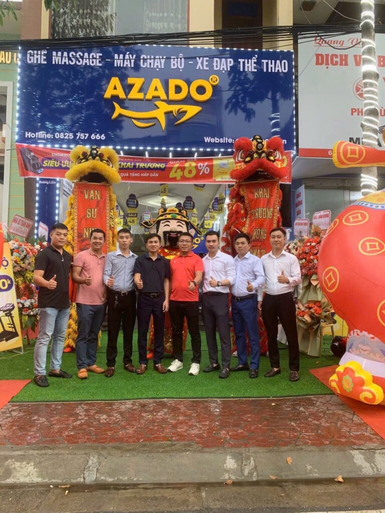 Ban lãnh đạo công ty AZADO đến chúc mừng lễ khai trương