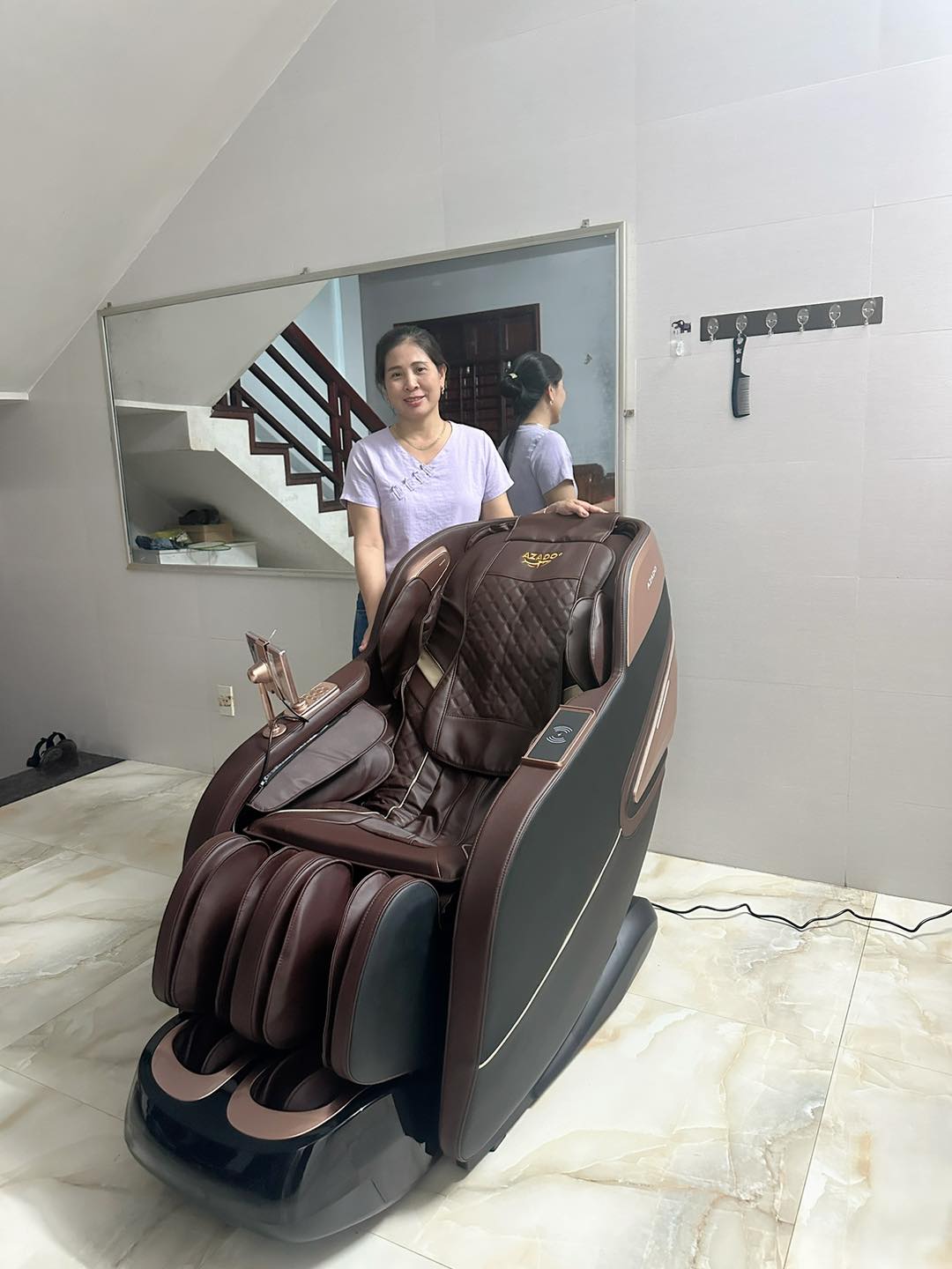 phan hoi khach hang mua ghe massage